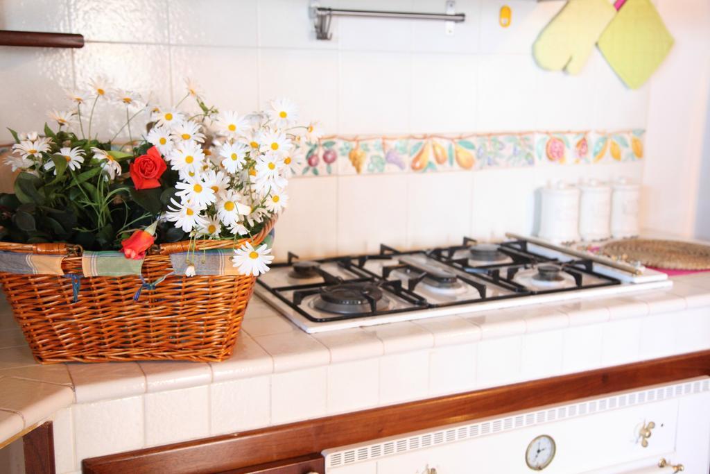 Vacanze Al Mare Patrizia'S Sweet Home Terme Vigliatore Δωμάτιο φωτογραφία